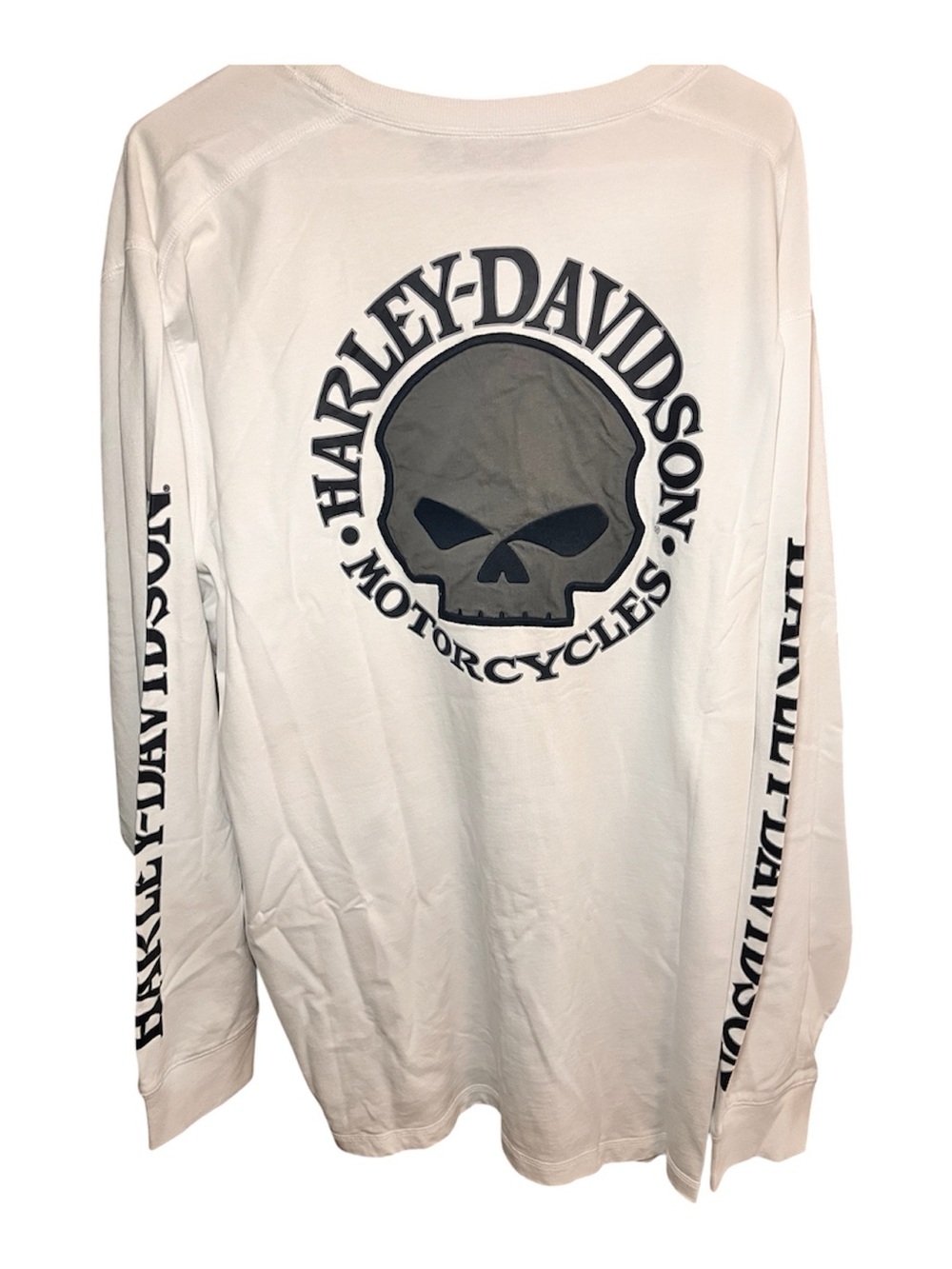 Harley-Davidson White Long-Sleeve Skull Logo Tee with Black Sleeve Print